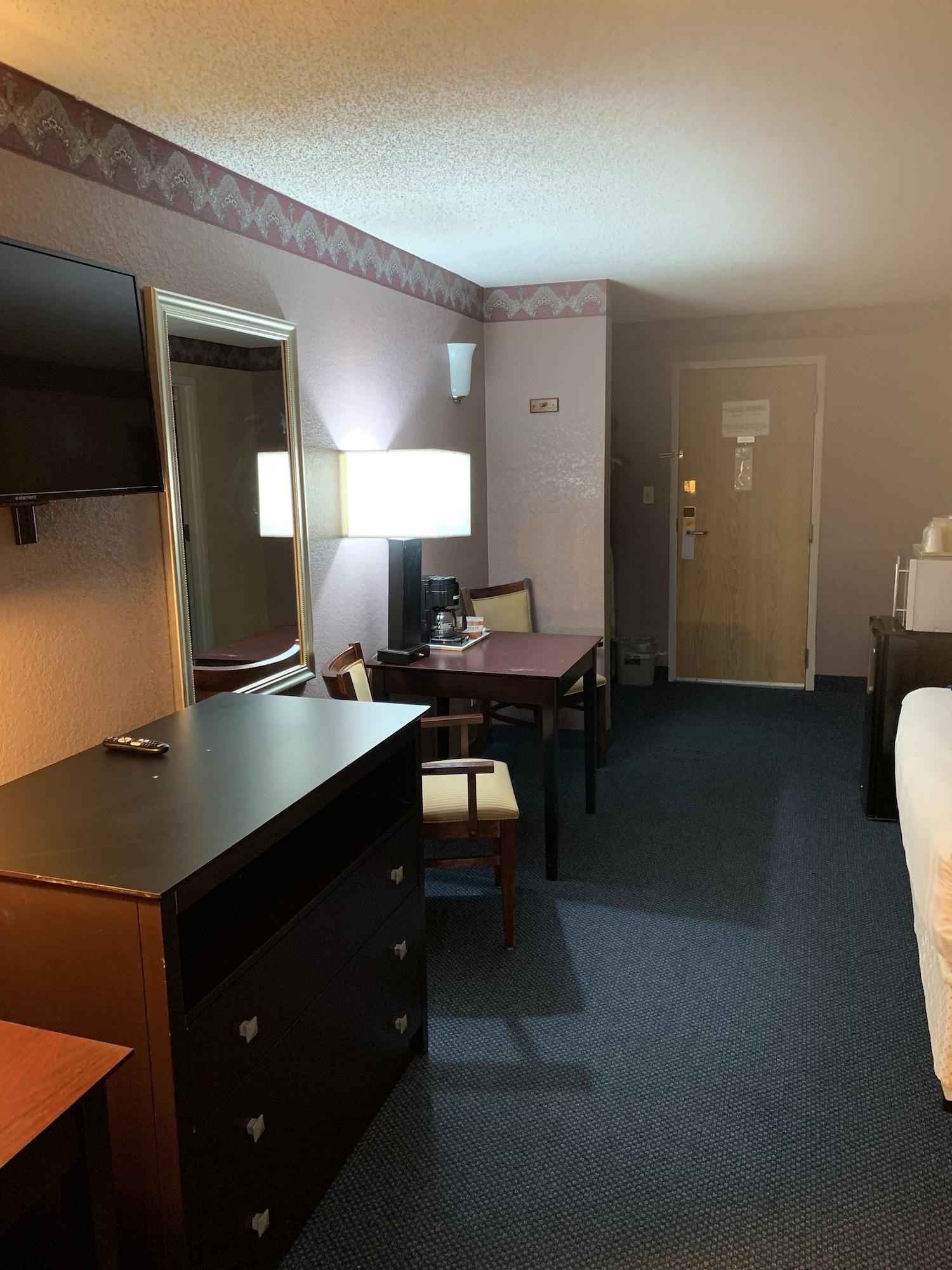 Lincoln Inn Express Hotel And Suites Oklahoma Stadt Exterior foto