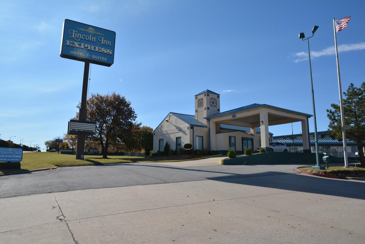 Lincoln Inn Express Hotel And Suites Oklahoma Stadt Exterior foto